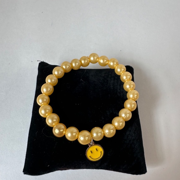 Handmade bright, cute, shiny gold kids smiley face charm bracelet - Picture 2 of 4